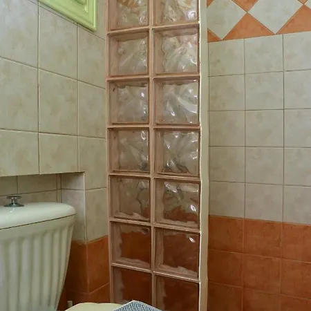 Ostria קופוניסיה